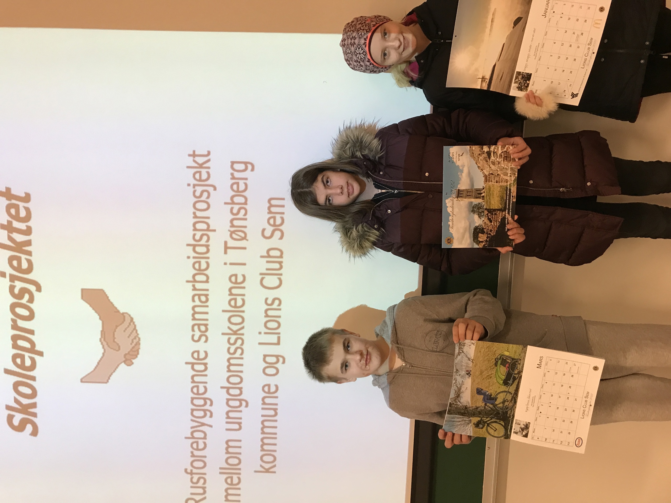 TØNSBERGKALENDEREN er igjen å få kjøpt